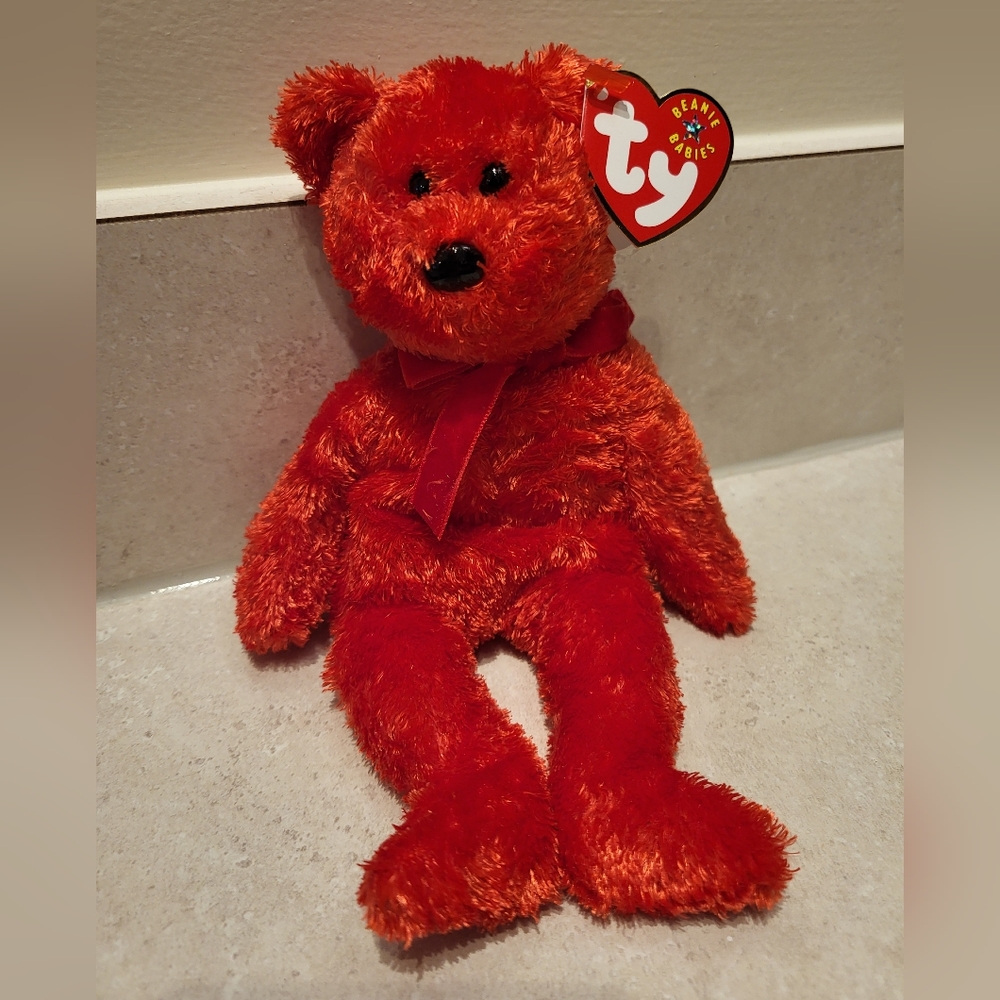 Sizzle the Red Furry Bear 2001 Ty Beanie Baby Plush